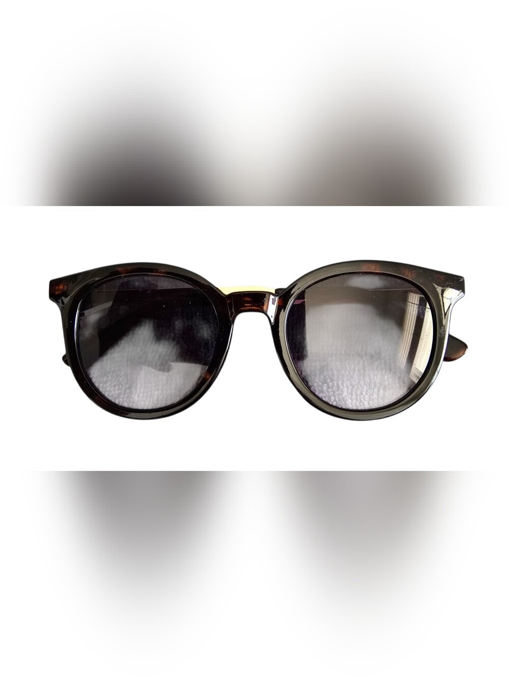 Oscar de la Renta Sunglasses Model 1289 black gold frames UV protection EUC